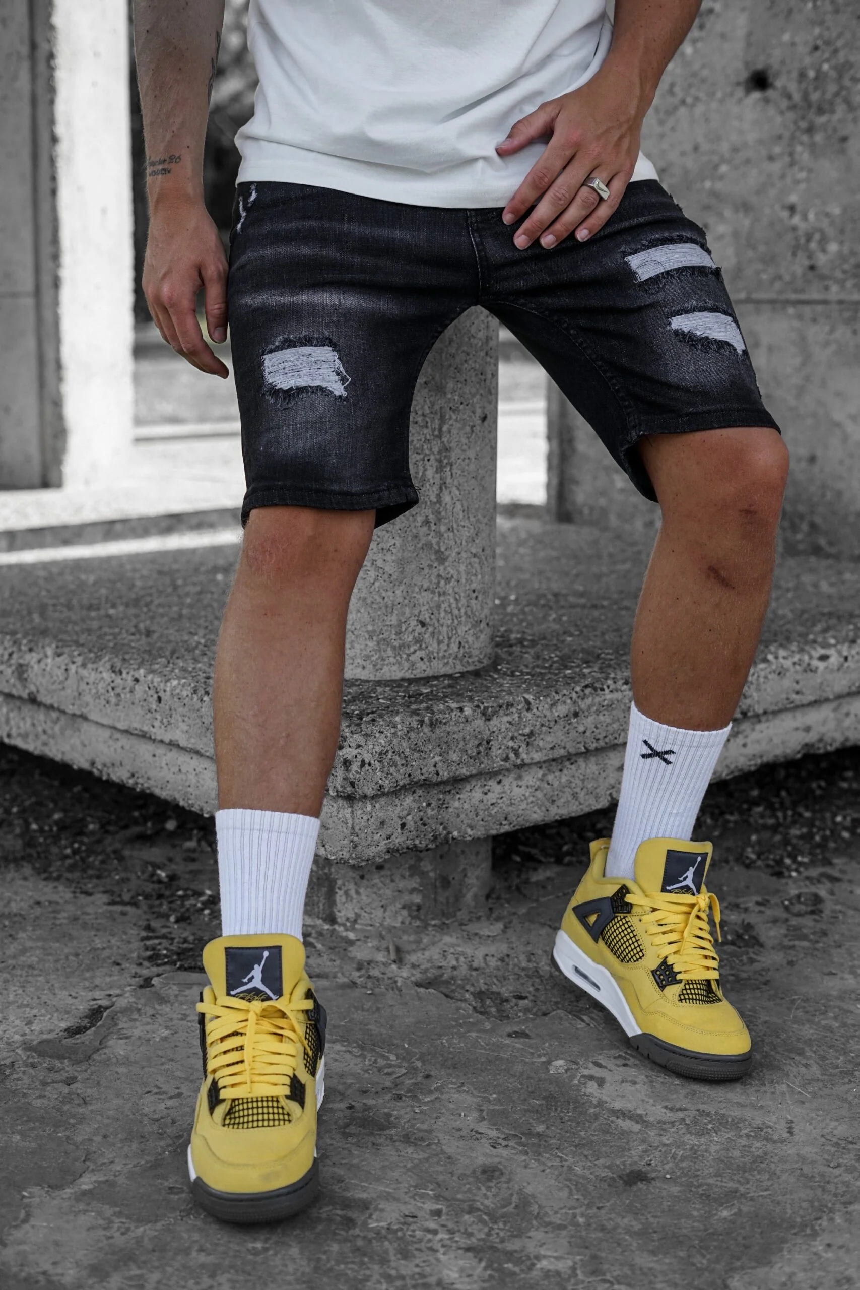 AQUILA BLACK JEANS - Image 3