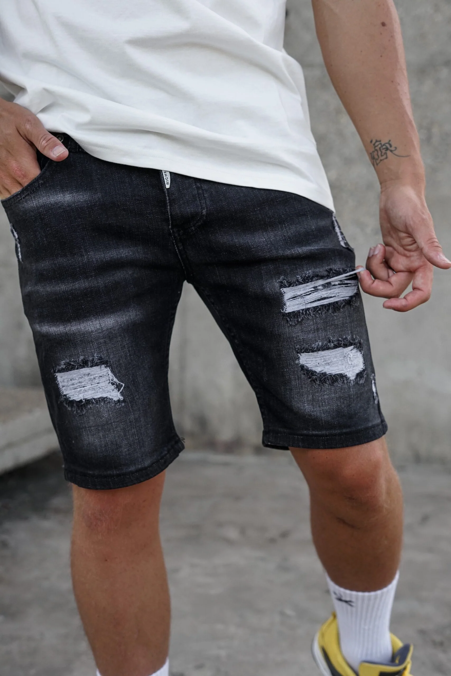 AQUILA BLACK JEANS - Image 4