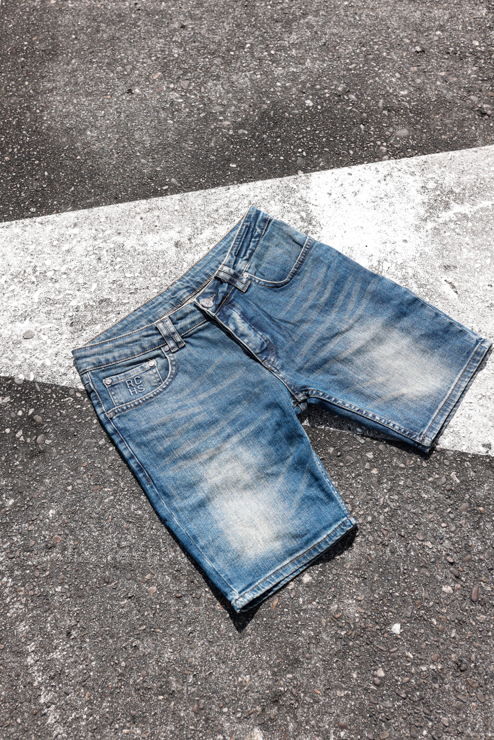ELITE SHORT JEANS - Image 5