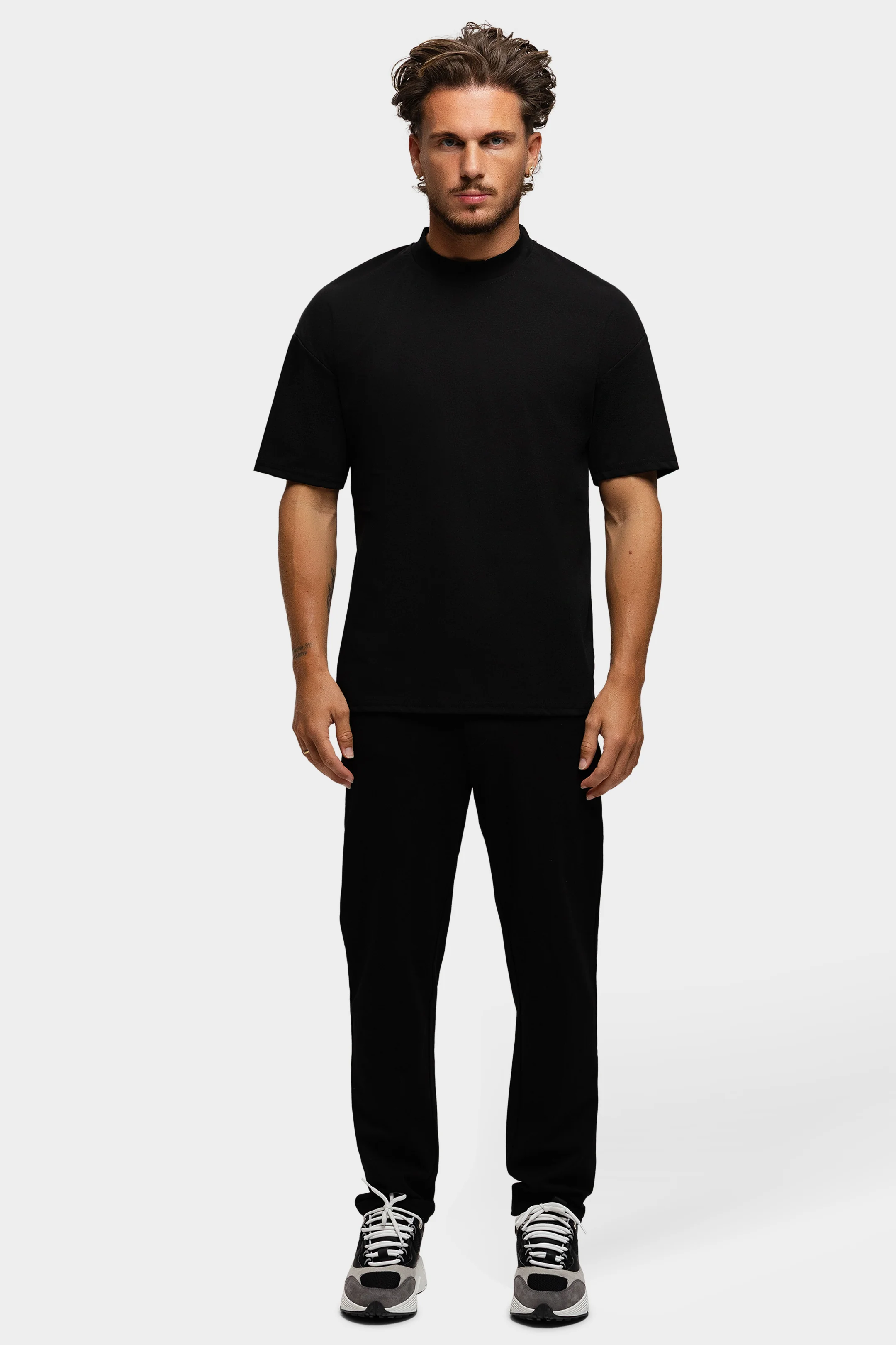 ESSENTIAL MATTE SHIRT BLACK - Image 2