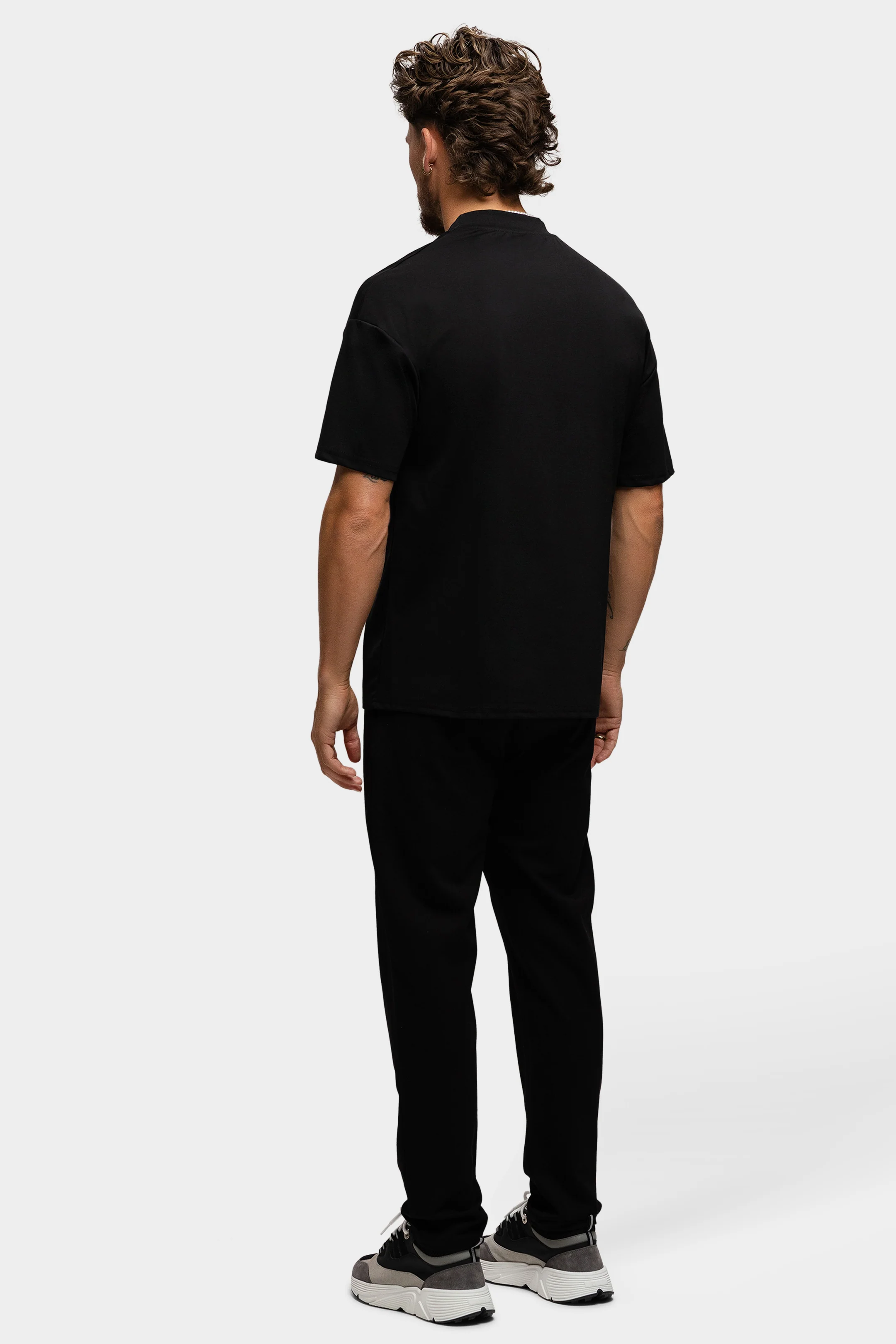 ESSENTIAL MATTE SHIRT BLACK - Image 6