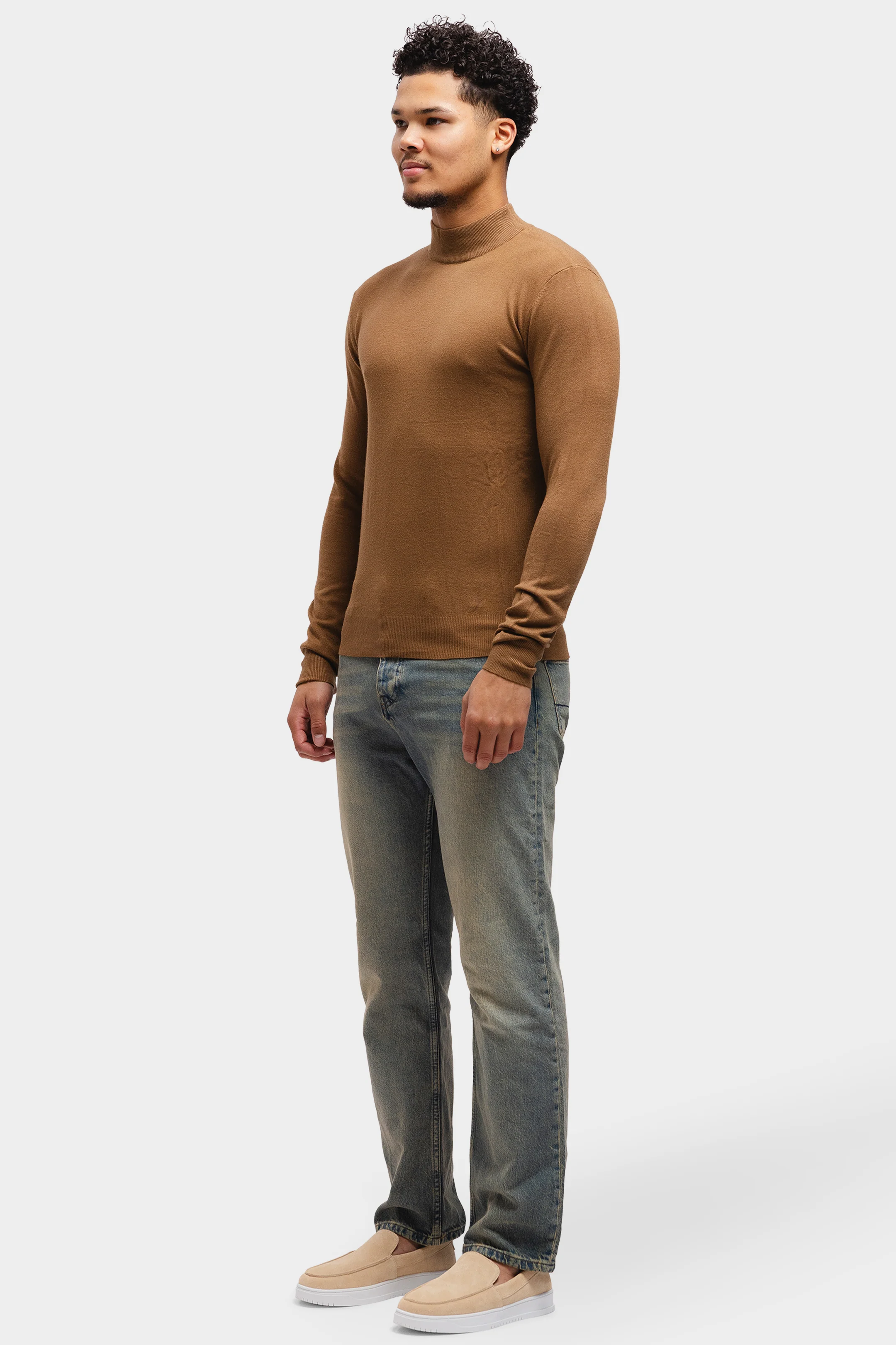 Knitted Turtleneck Brown - Image 5